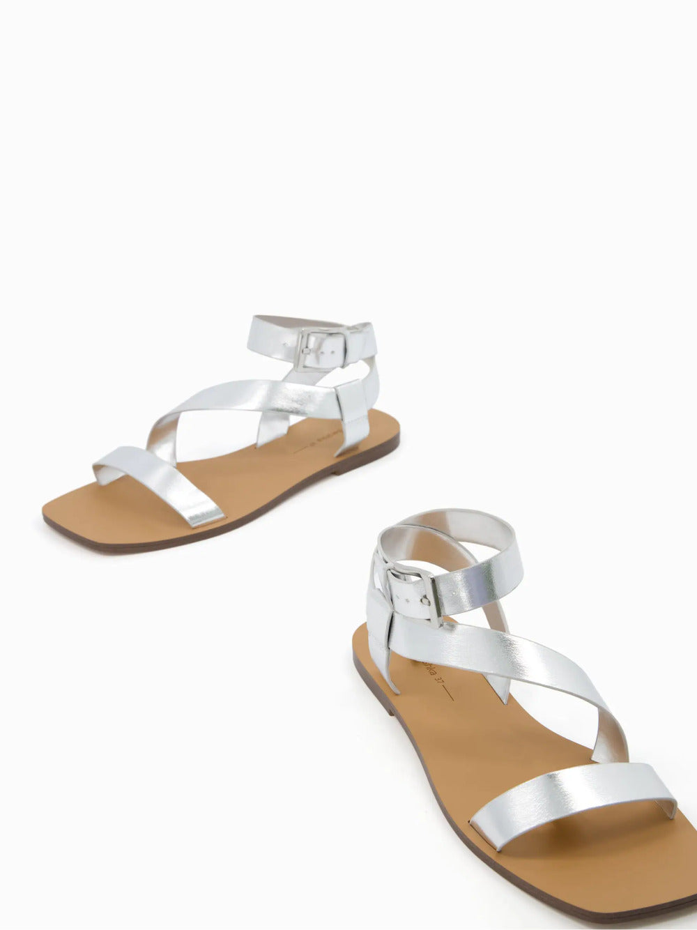 Platte sandalen met enkelriem