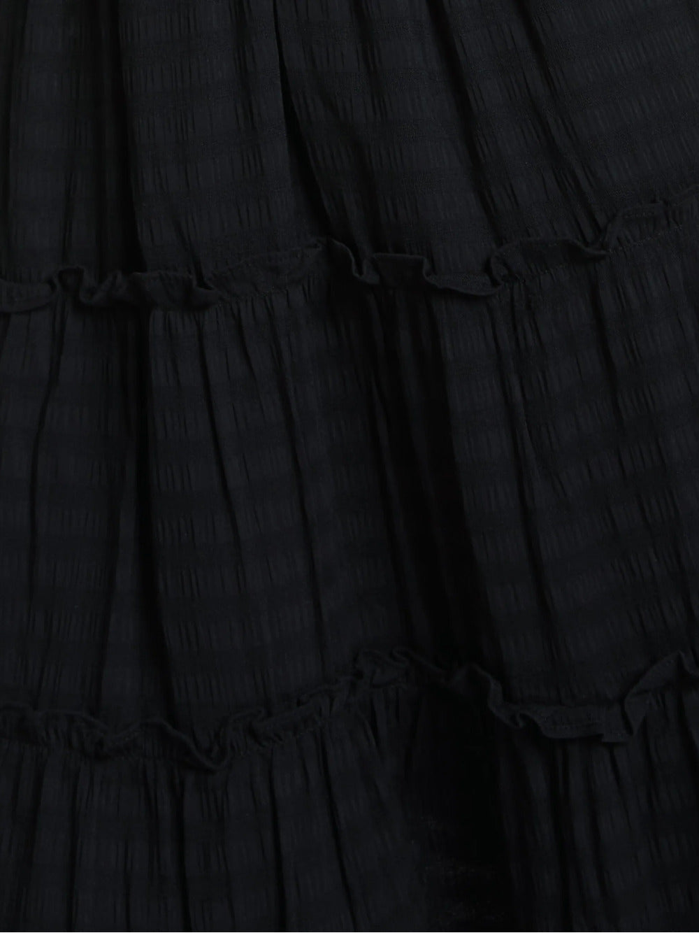 Mini -Kleid mit gekräuselten Gurten